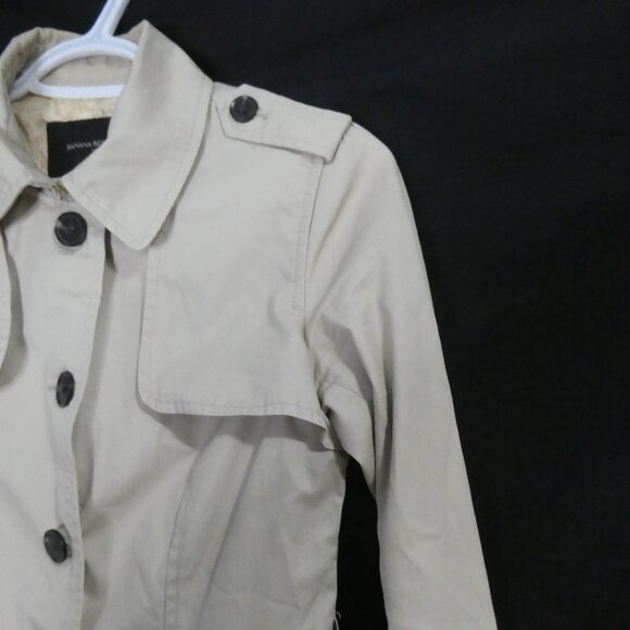 BANANA REPUBLIC | xs - extra small petite | Classic Beige Trench Coat with Belt - Picture 5 of 14